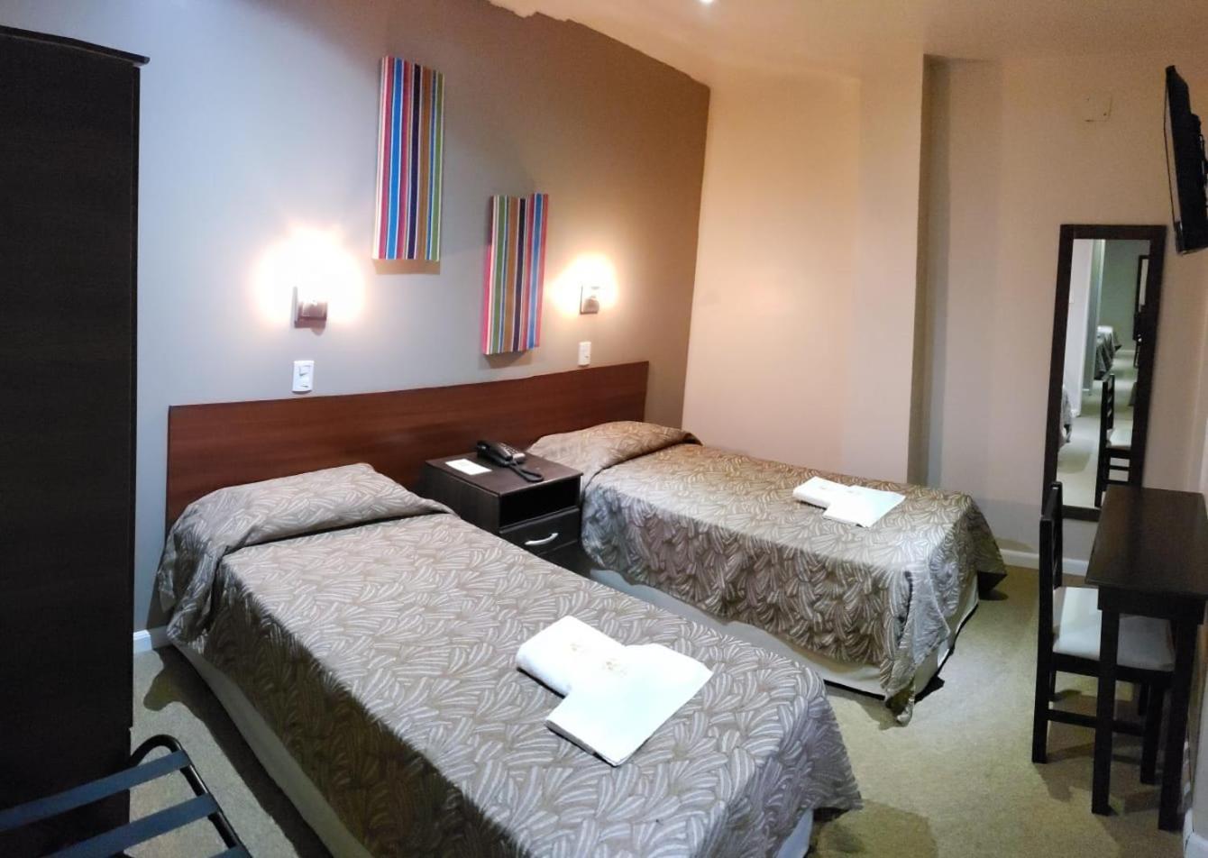 Hotel Lazaro ビジャ・メルセデス エクステリア 写真