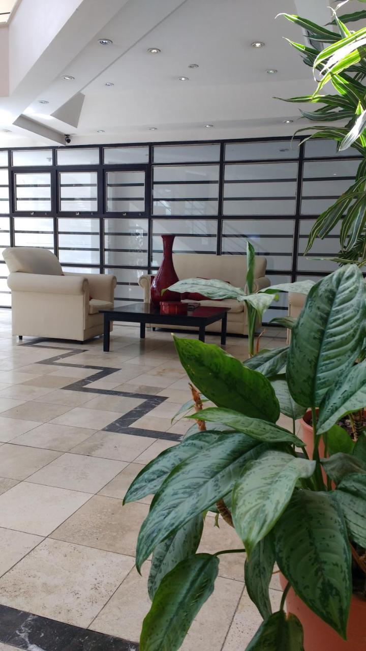 Hotel Lazaro ビジャ・メルセデス エクステリア 写真